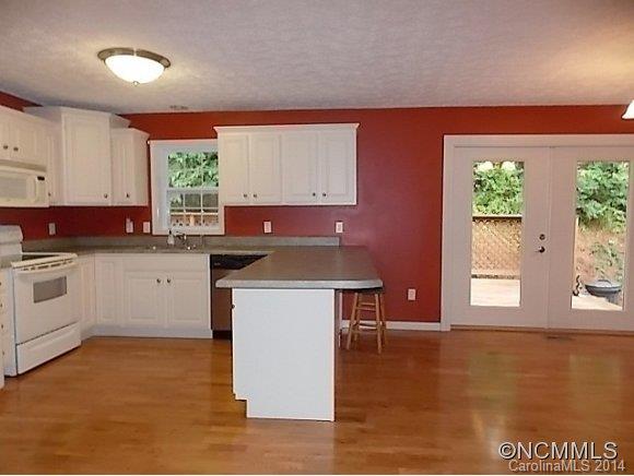 3291 River Road Webster, NC 28779 - Photo 6 of 24 Gallery Image 6
