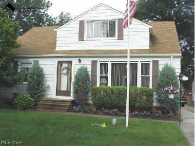 1640 Winchester Road Cleveland, OH 44124 - Photo 1 of 1
