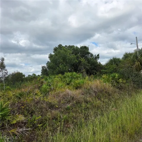 $32,000 | 4627 Karen Avenue North, Lehigh Acres, FL 33971