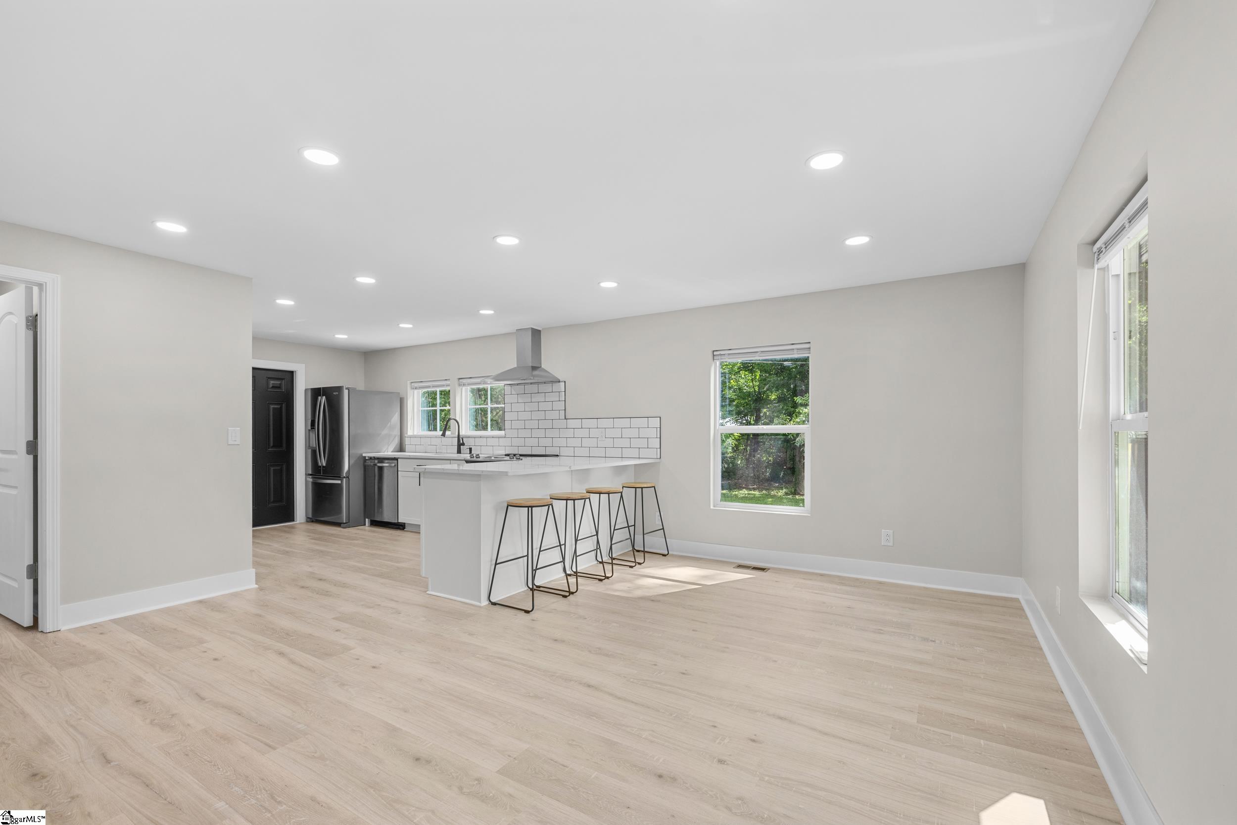 118 Strawberry Road Anderson, SC 29626 - Photo 6 of 29 Gallery Image 6