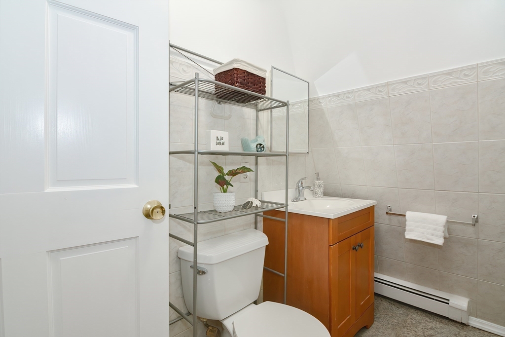 204 Boston Post Road Wayland, MA 01778 - Photo 25 of 42