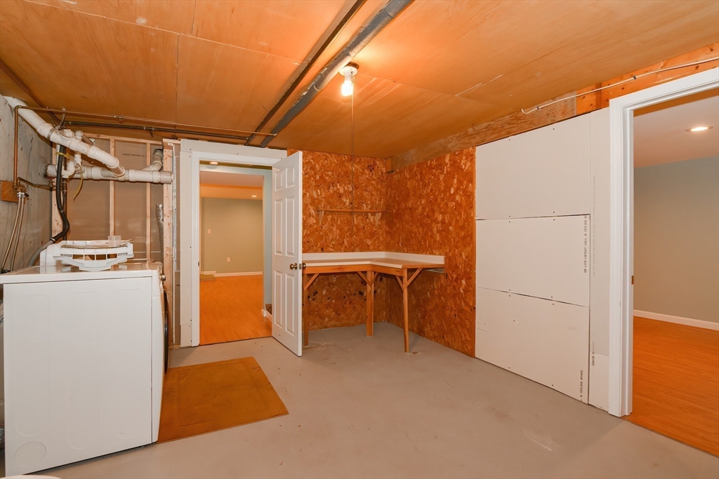 204 Boston Post Road Wayland, MA 01778 - Photo 35 of 42