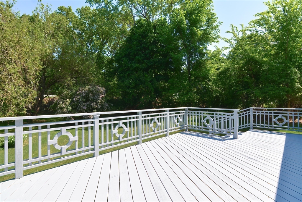 204 Boston Post Road Wayland, MA 01778 - Photo 38 of 42