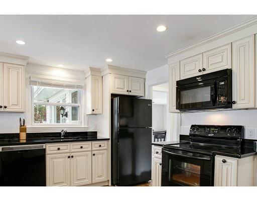 30 Nutting Road Waltham, MA 02451 - Photo 5 of 35