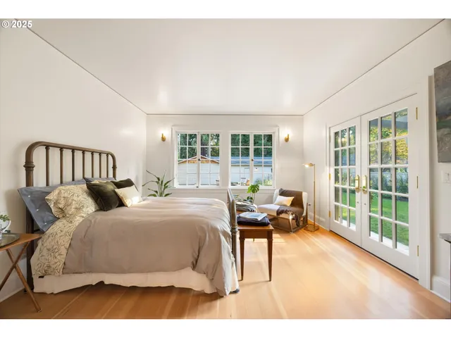 $1,675,000 | 604 Southeast Andover Place, Portland, OR 97202