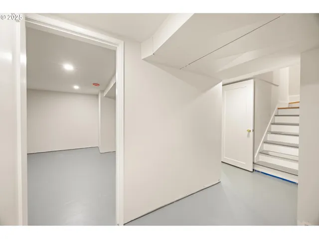 $1,675,000 | 604 Southeast Andover Place, Portland, OR 97202