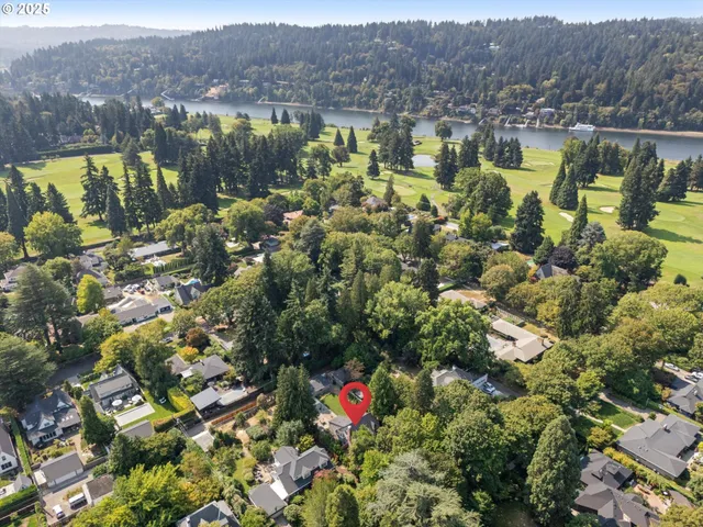 $1,675,000 | 604 Southeast Andover Place, Portland, OR 97202