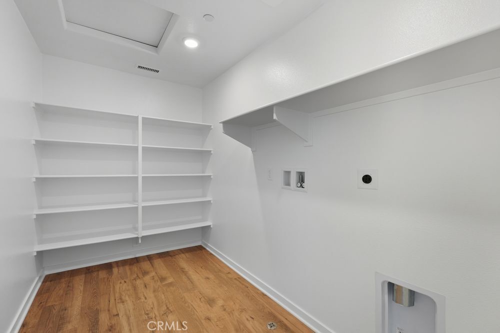 9575 Silverstein Drive Riverside, CA 92508 - Photo 17 of 22 a view of a room with shelf