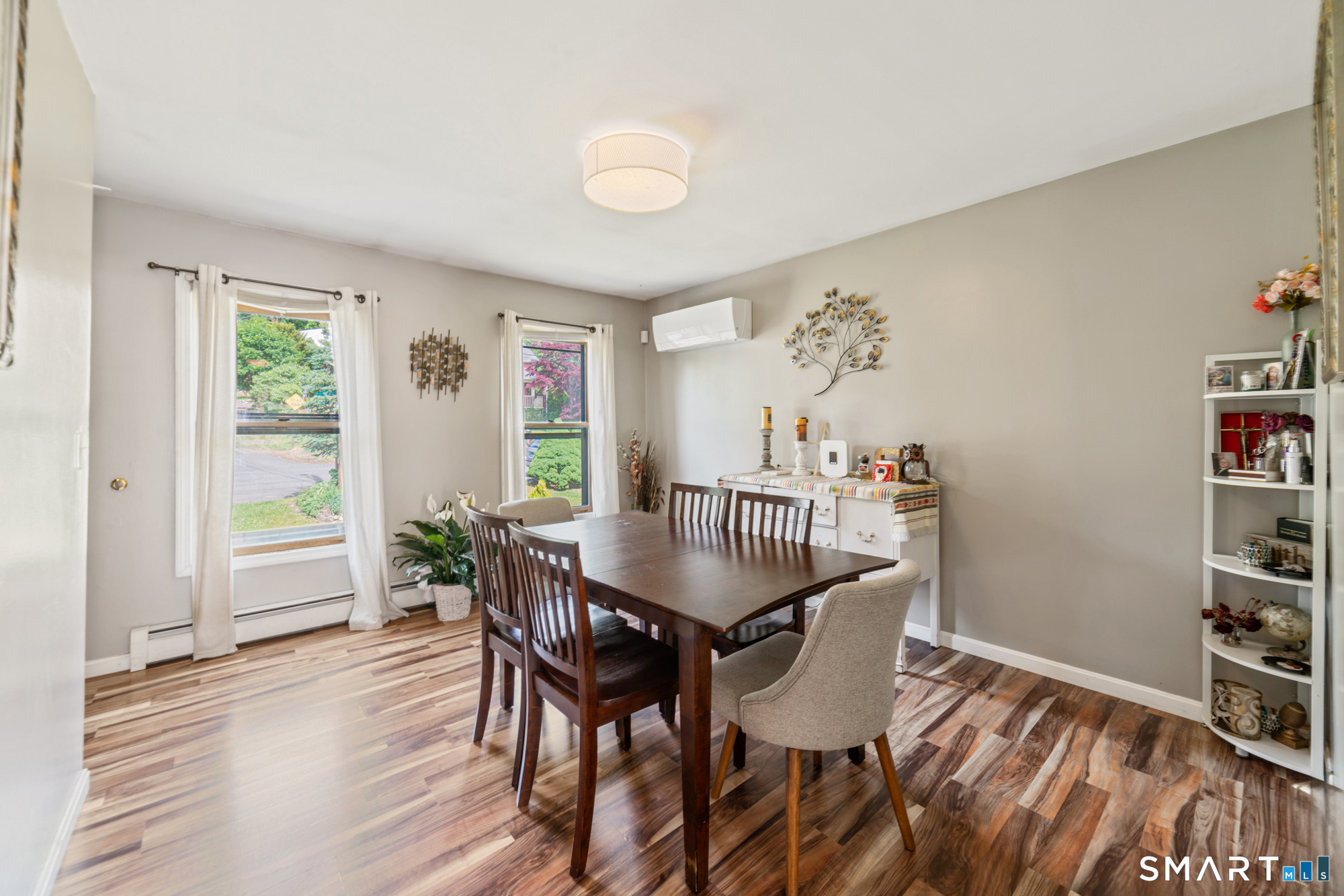 19 Colony Street Shelton, CT 06484 - Photo 4 of 31