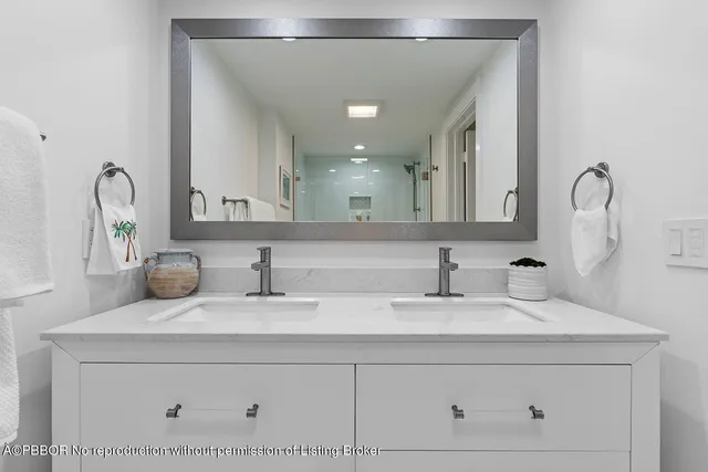 $13,950 | 170 North Ocean Boulevard, Unit 208, Palm Beach, FL 33480