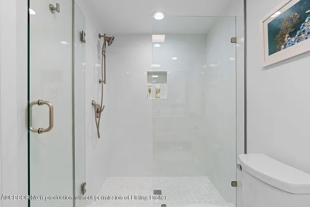 $13,950 | 170 North Ocean Boulevard, Unit 208, Palm Beach, FL 33480