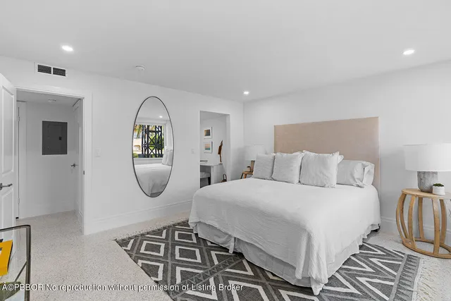 $13,950 | 170 North Ocean Boulevard, Unit 208, Palm Beach, FL 33480