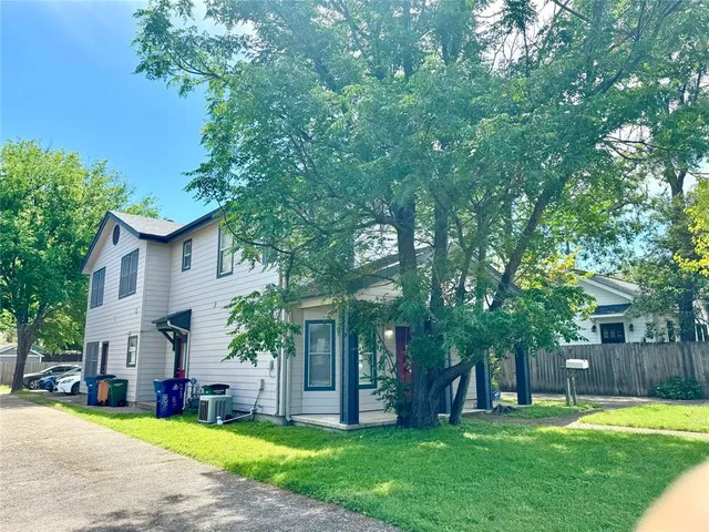 $3,250 | 503 East 38th Street, Unit B, Austin, TX 78705