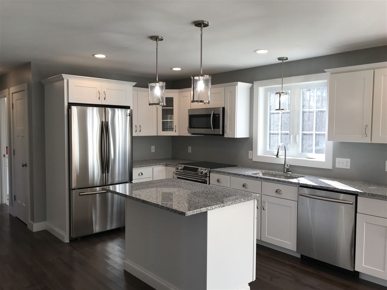 40 Gebig Road Nottingham, NH 03290 - Photo 4 of 21 Gallery Image 4