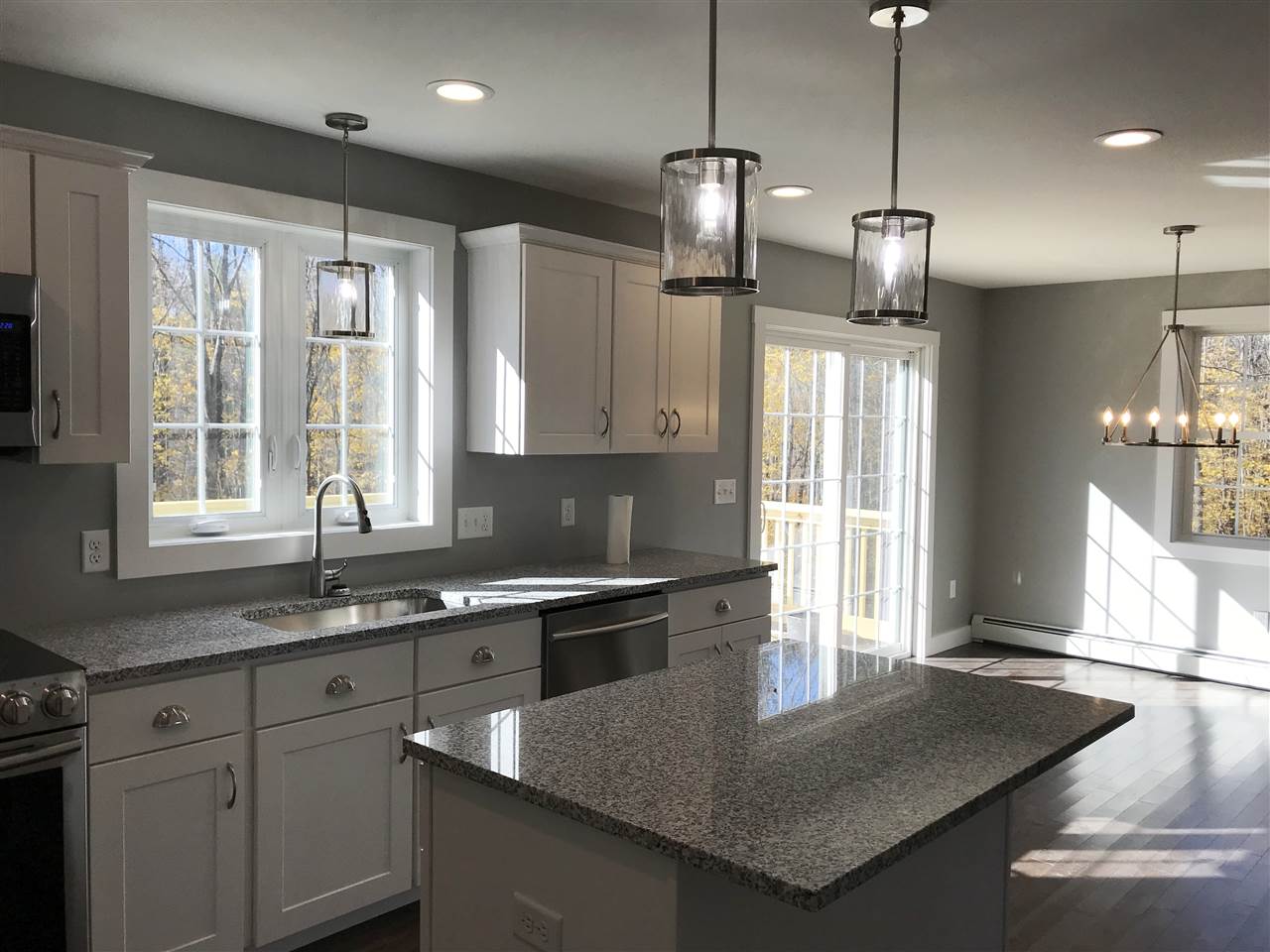 40 Gebig Road Nottingham, NH 03290 - Photo 5 of 21 Gallery Image 5