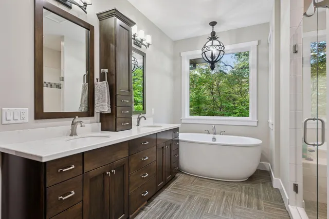 $1,095,000 | 5507 Fenning Avenue Southeast, Delano, MN 55328