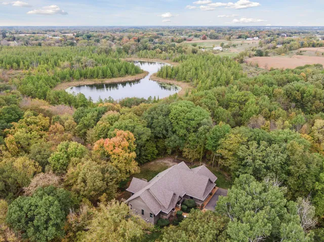 $1,095,000 | 5507 Fenning Avenue Southeast, Delano, MN 55328