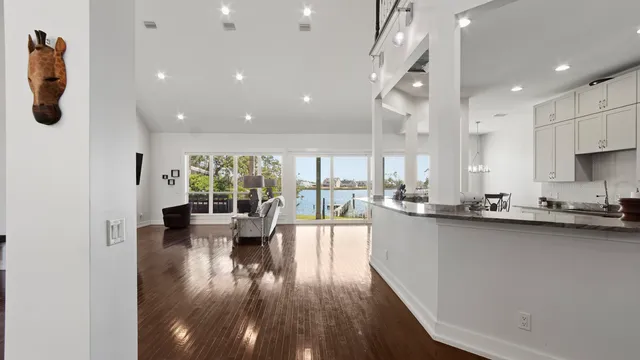 $1,250,000 | 2502 Country Club Drive, Lynn Haven, FL 32444