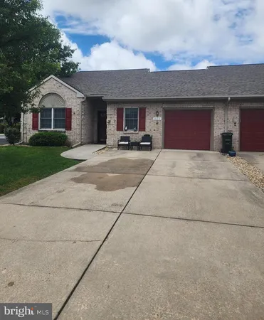 $289,900 | 240 Sunbrook Lane, Unit 137, Hagerstown, MD 21742