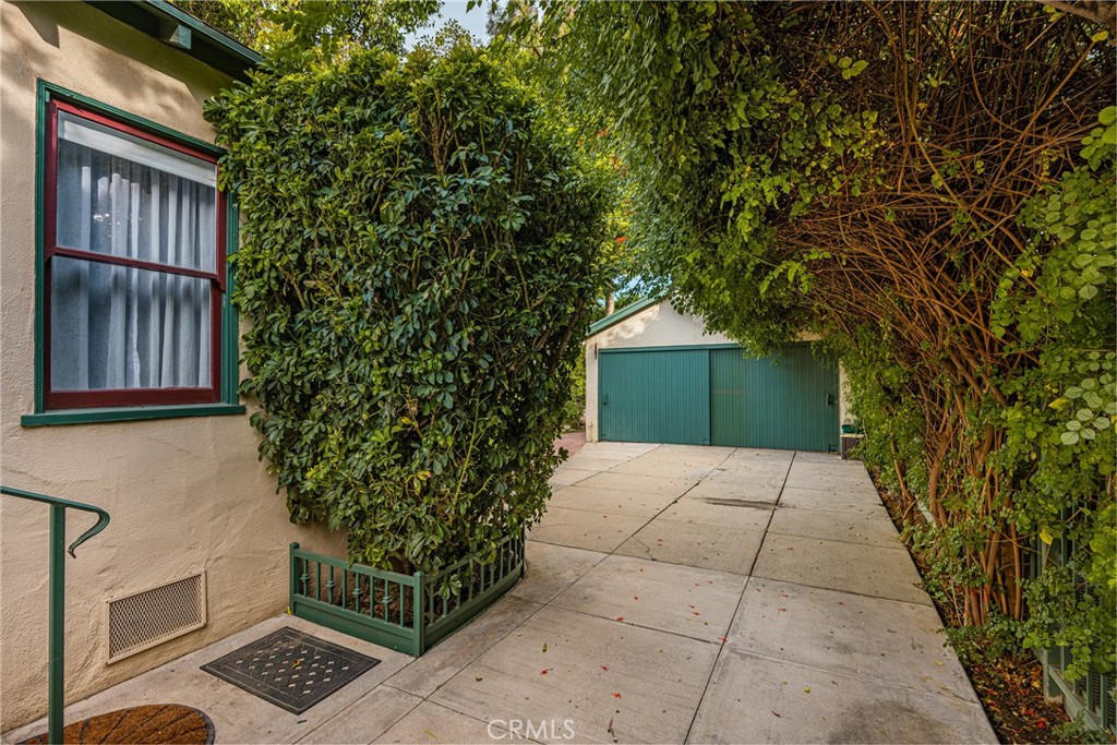 4545 Sunnyside Drive Riverside, CA 92506 - Photo 24 of 36