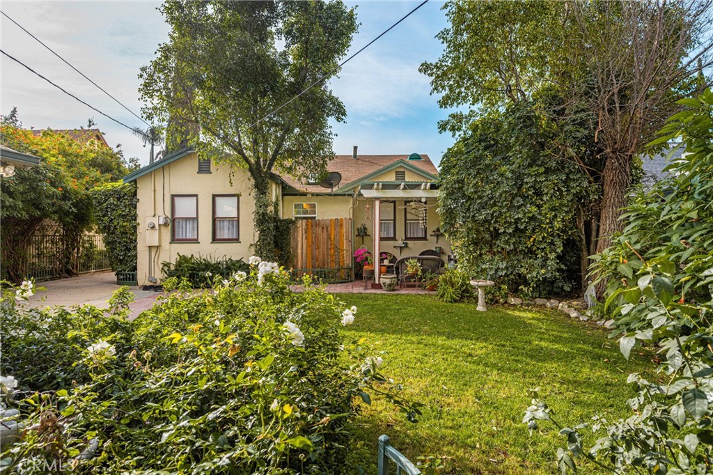 4545 Sunnyside Drive Riverside, CA 92506 - Photo 3 of 36