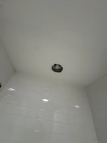 $2,010 | 422 Lafayette Street, Unit 1R, Bridgeport, CT 06604