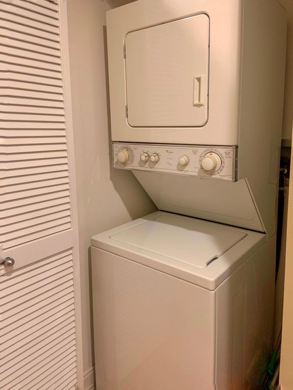 60 East Monroe Street, Unit 2708 Chicago, IL 60603 - Photo 14 of 26