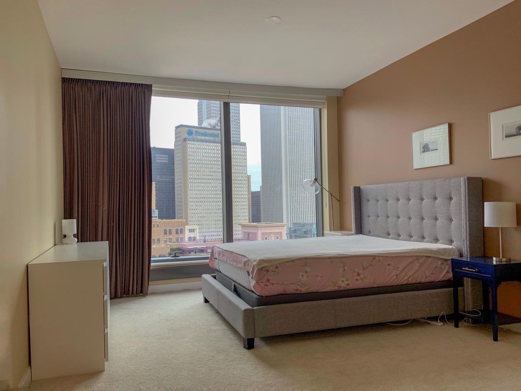 60 East Monroe Street, Unit 2708 Chicago, IL 60603 - Photo 7 of 26