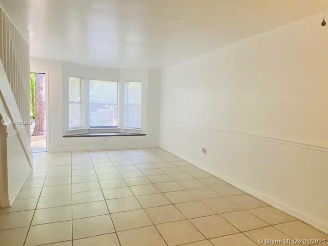 4039 Southwest 21st Road, Unit 4039 Gainesville, FL 32607 - Photo 3 of 29