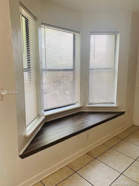 4039 Southwest 21st Road, Unit 4039 Gainesville, FL 32607 - Photo 4 of 29