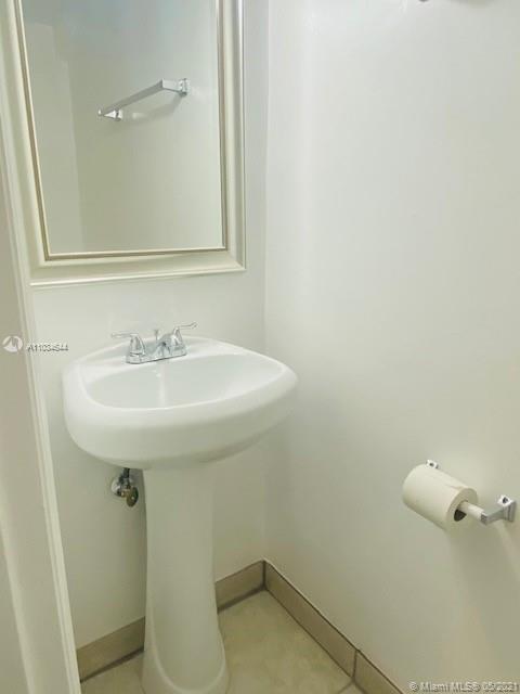 4039 Southwest 21st Road, Unit 4039 Gainesville, FL 32607 - Photo 9 of 29
