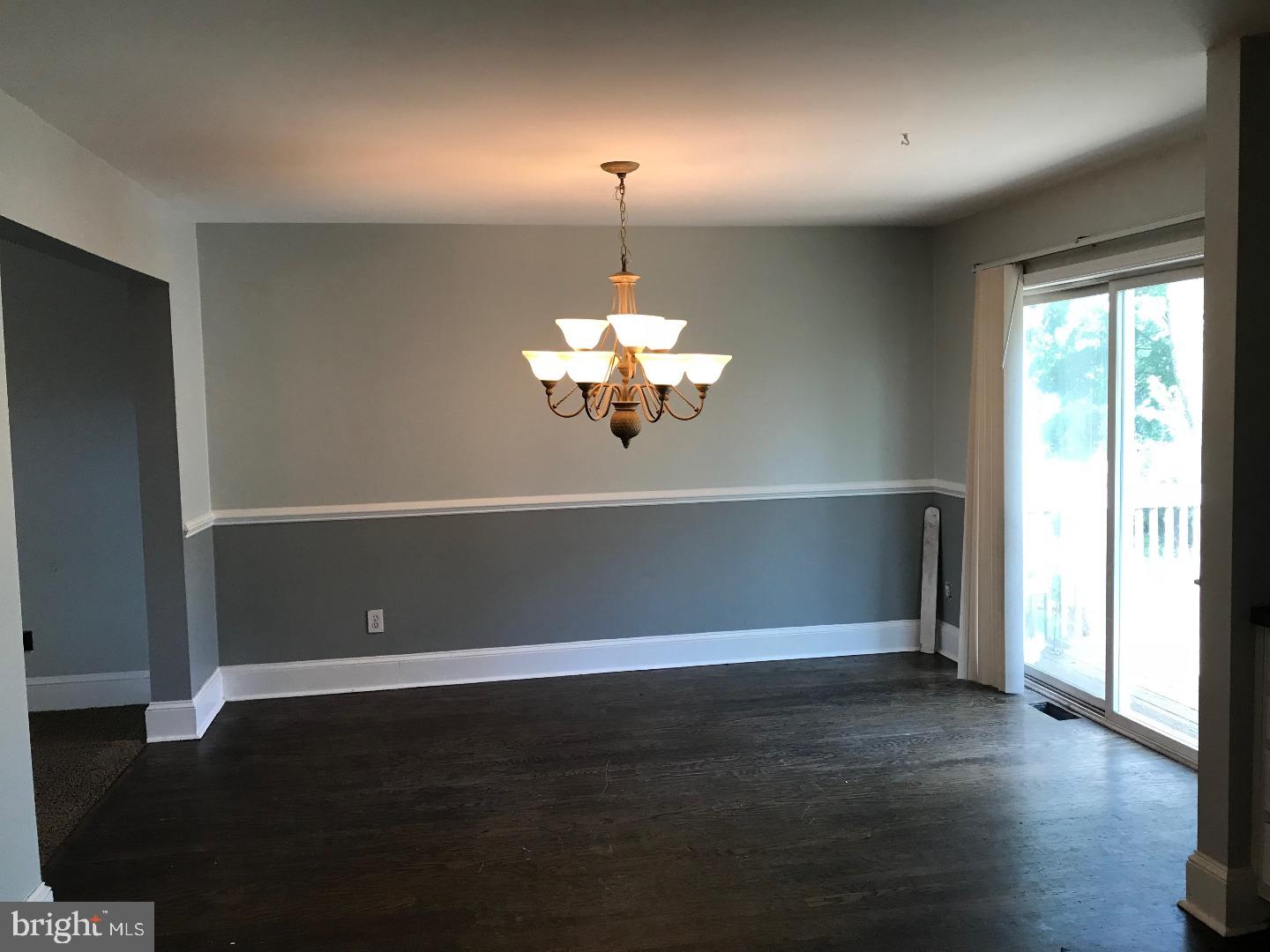 2310 State Rd. Croydon, PA 19021 - Photo 5 of 15 Dining Room