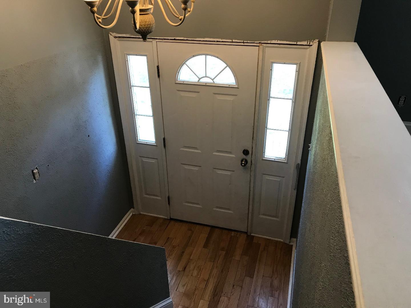 2310 State Rd. Croydon, PA 19021 - Photo 6 of 15 Foyer