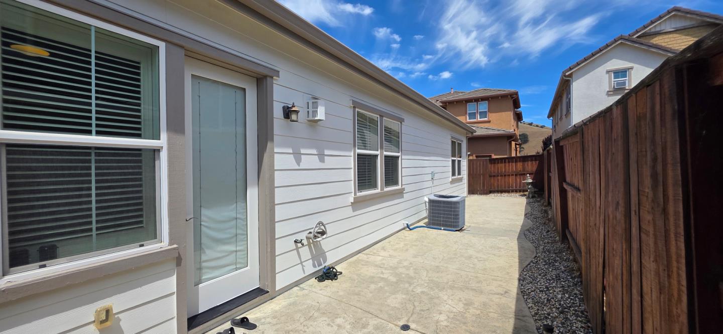 9403 Vintner Circle Patterson, CA 95363 - Photo 38 of 39