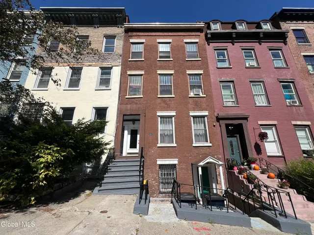 $1,000 | 91 Columbia Street, Unit 3F, Albany, NY 12210