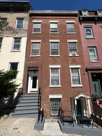 $1,000 | 91 Columbia Street, Unit 3F, Albany, NY 12210