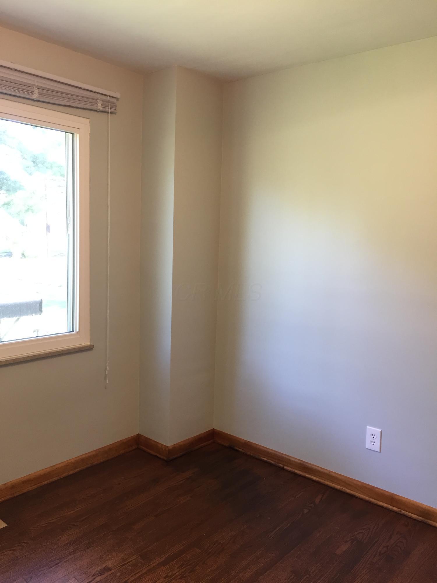1290 Moler Road Columbus, OH 43207 - Photo 17 of 32 D Bedroom (1)