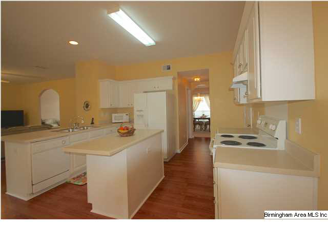 5426 Colony Way Birmingham, AL 35226 - Photo 7 of 30