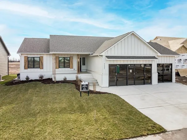$401,793 | 1137 West Shellbark Street, Goddard, KS 67052
