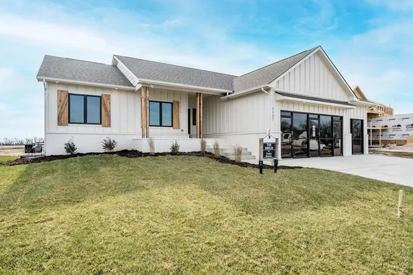 $401,793 | 1137 West Shellbark Street, Goddard, KS 67052