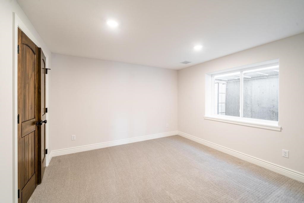 1137 West Shellbark Street Goddard, KS 67052 - Photo 33 of 36