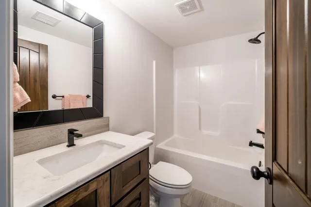 $401,793 | 1137 West Shellbark Street, Goddard, KS 67052