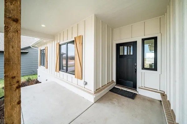 $401,793 | 1137 West Shellbark Street, Goddard, KS 67052