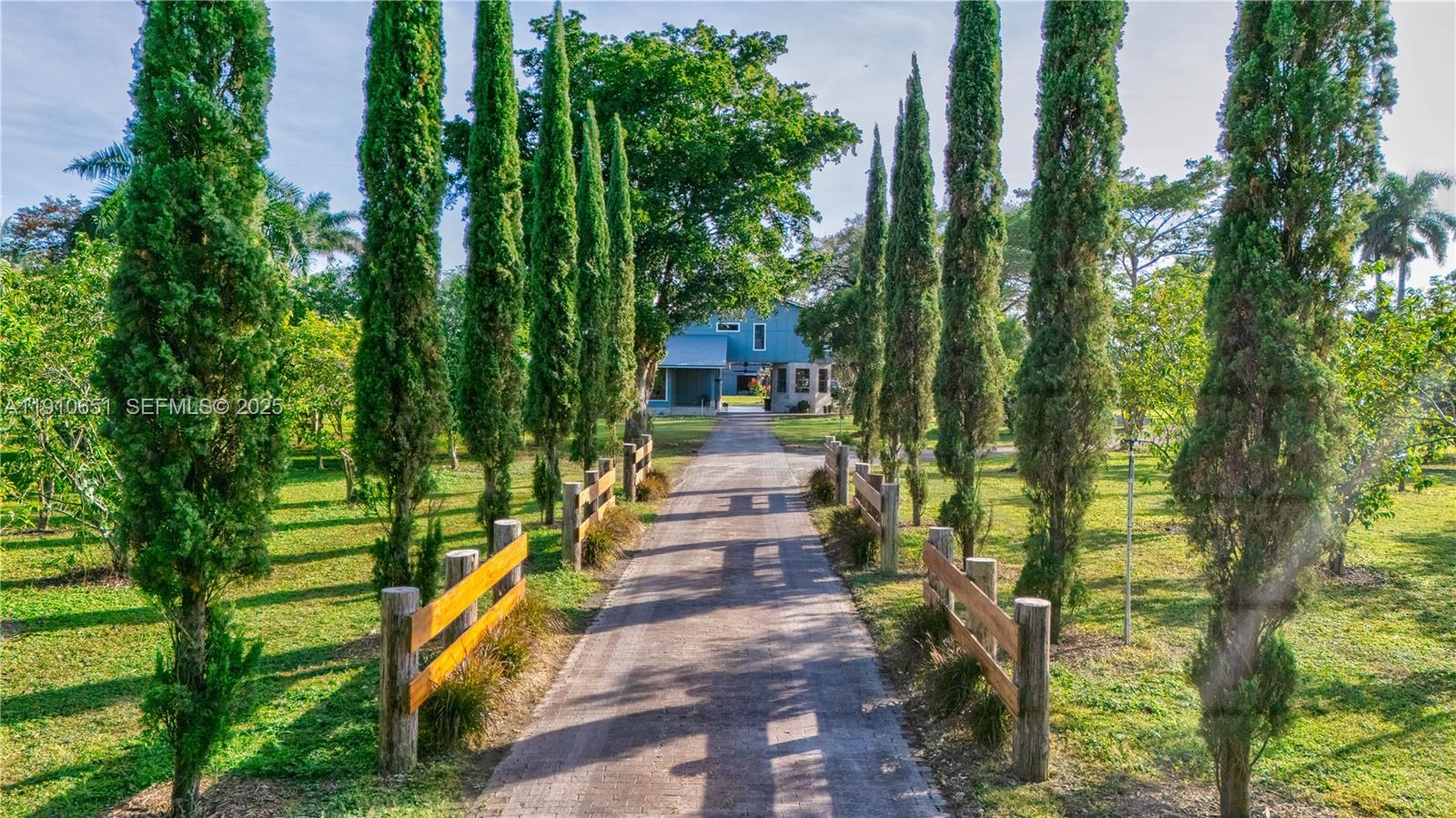 19820 Southwest 244th Street Homestead, FL 33031 - Photo 2 of 99