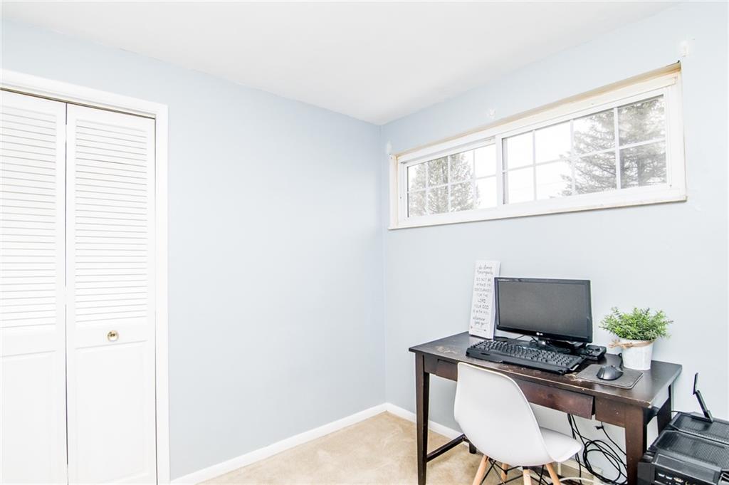644 New Texas Road Pittsburgh, PA 15239 - Photo 13 of 19 Gallery Image 13