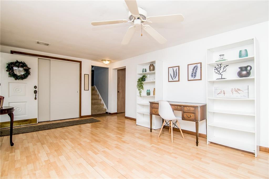 644 New Texas Road Pittsburgh, PA 15239 - Photo 4 of 19 Gallery Image 4