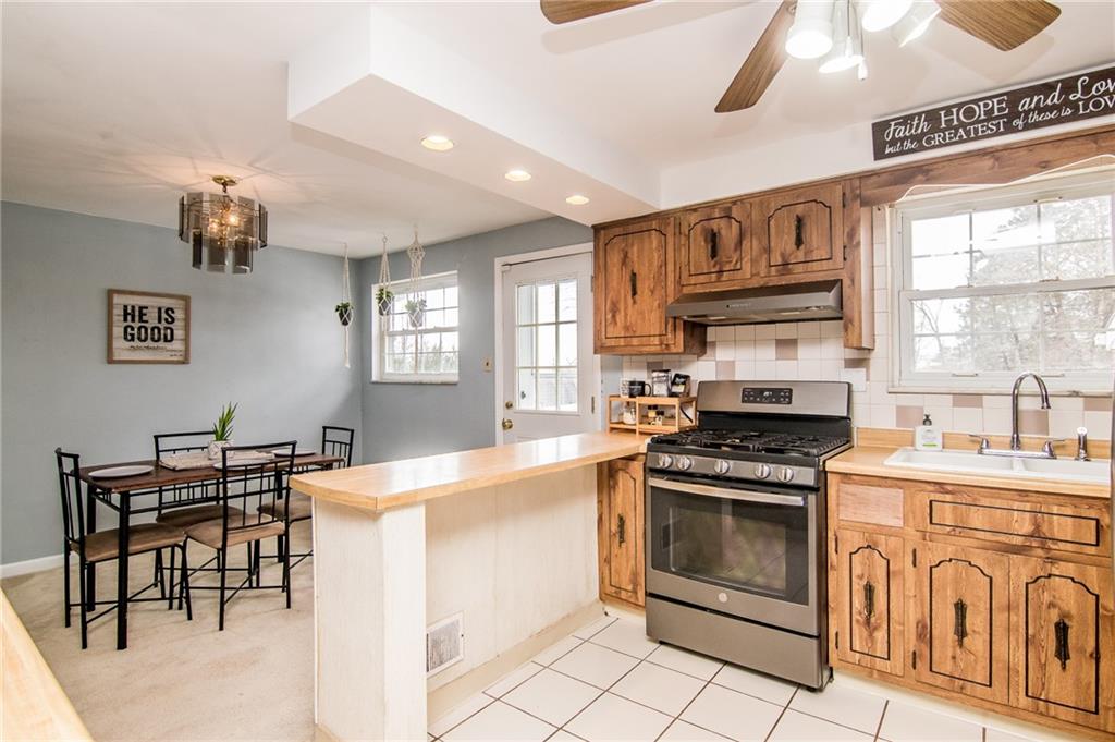 644 New Texas Road Pittsburgh, PA 15239 - Photo 8 of 19 Gallery Image 8