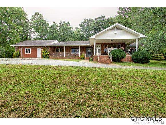 450 Nicholson Creek Road Brevard, NC 28712 - Photo 3 of 12 Gallery Image 3