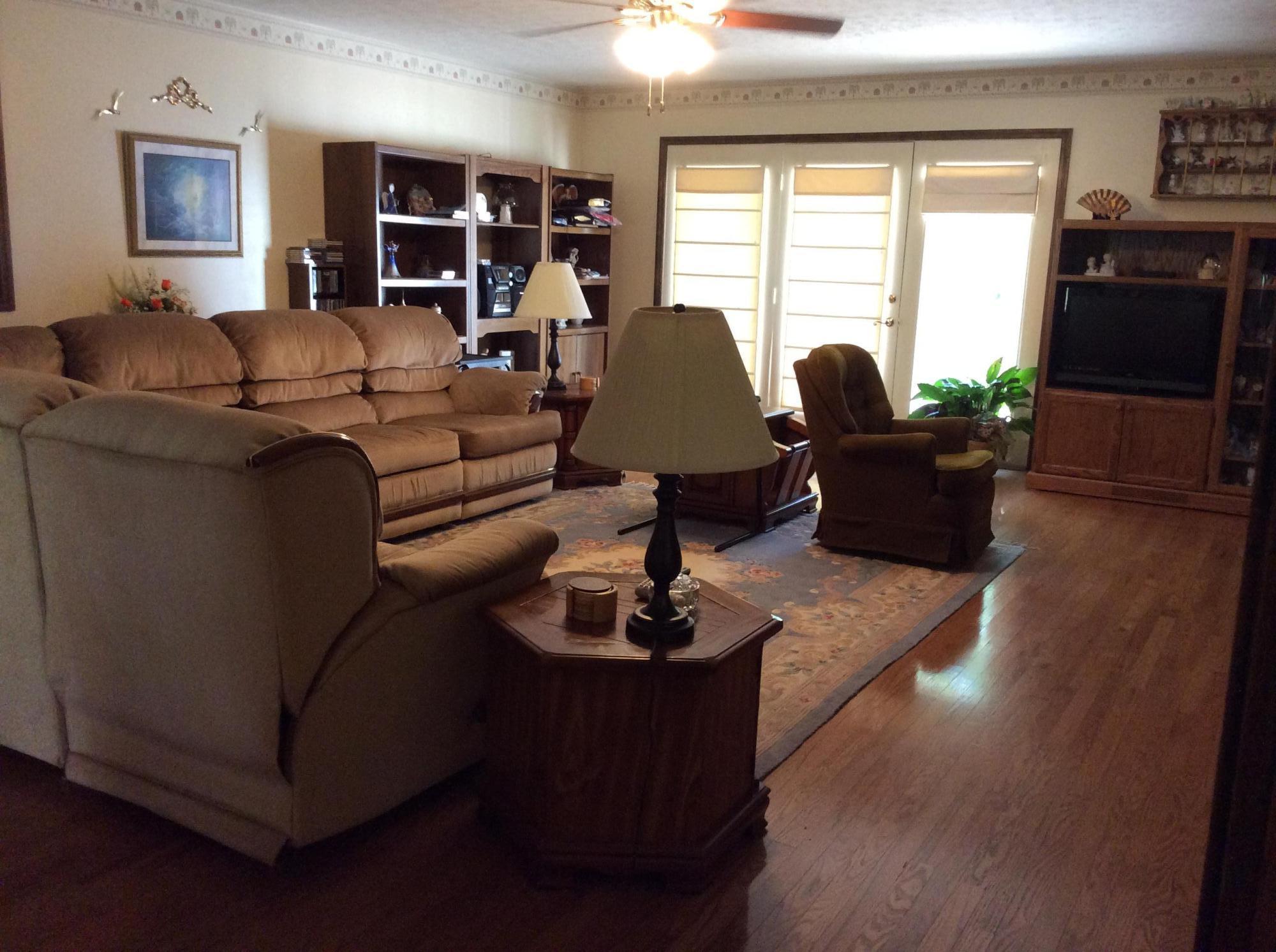 2588 Litton Road Oneida, TN 37841 - Photo 5 of 26 IMG_5133
