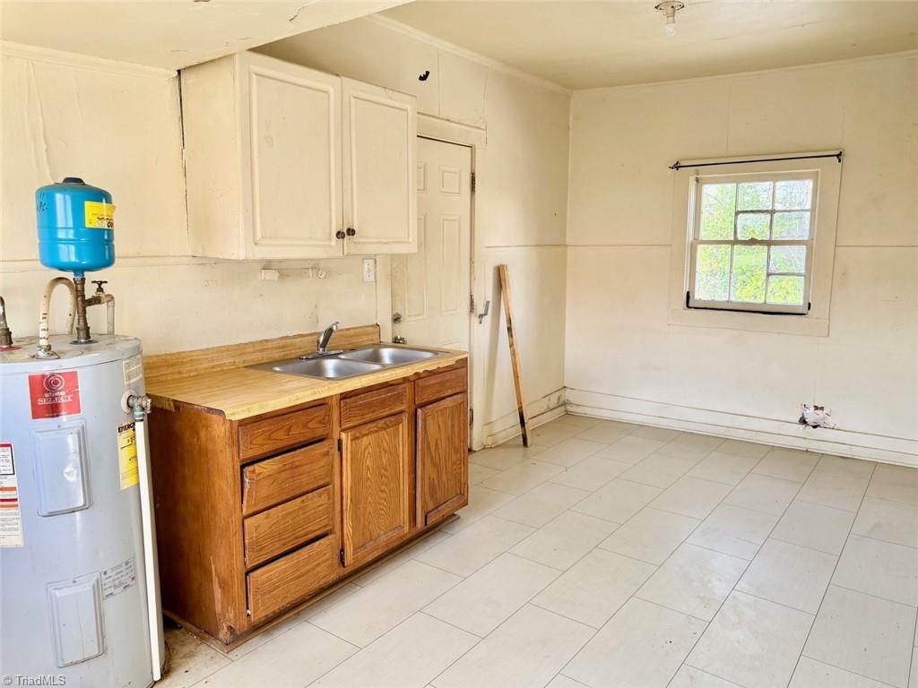 1202 South Elm Street High Point, NC 27260 - Photo 10 of 15